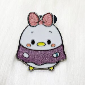 🔮 5/$25 Disney Daisy‎ Duck Ufufy Pin